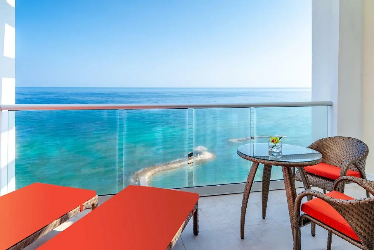 Jewel Grande Montego Bay Resort And Spa 4*,